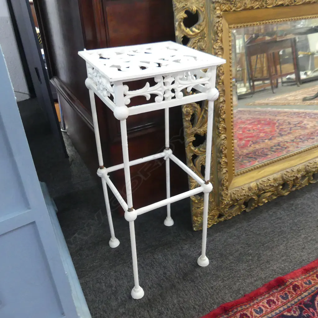 WHITE PAINTED WROUGHT IRON POT STAND  Image 1++