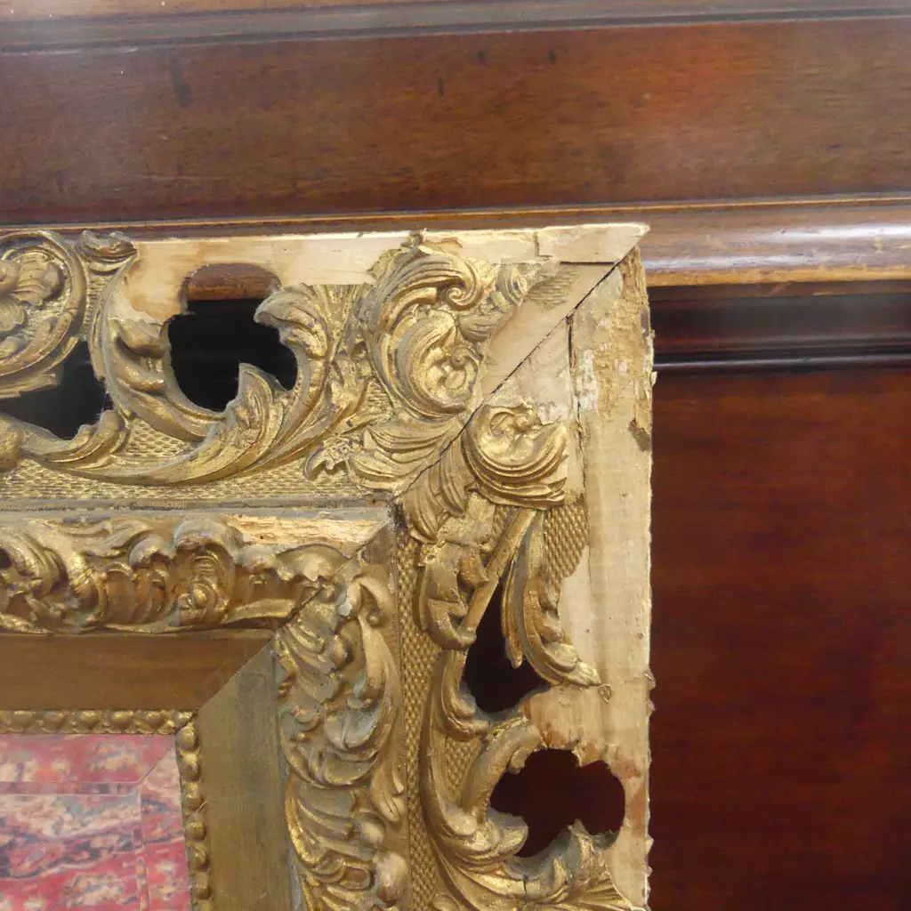 LGE VINTAGE GILT MIRROR - DAMAGED - 800x1250mm Image 1++