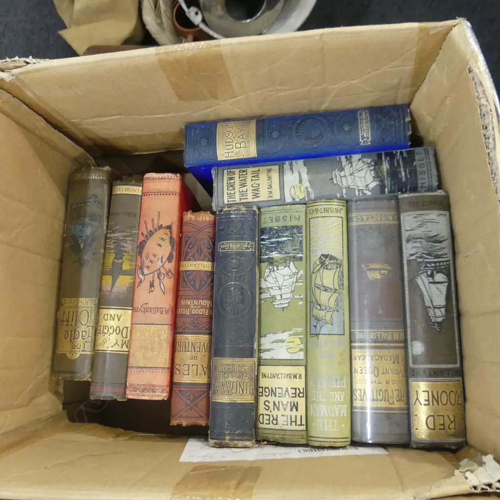 EARLY 20thC BOYS ADVENTURE NOVELS Image 1++