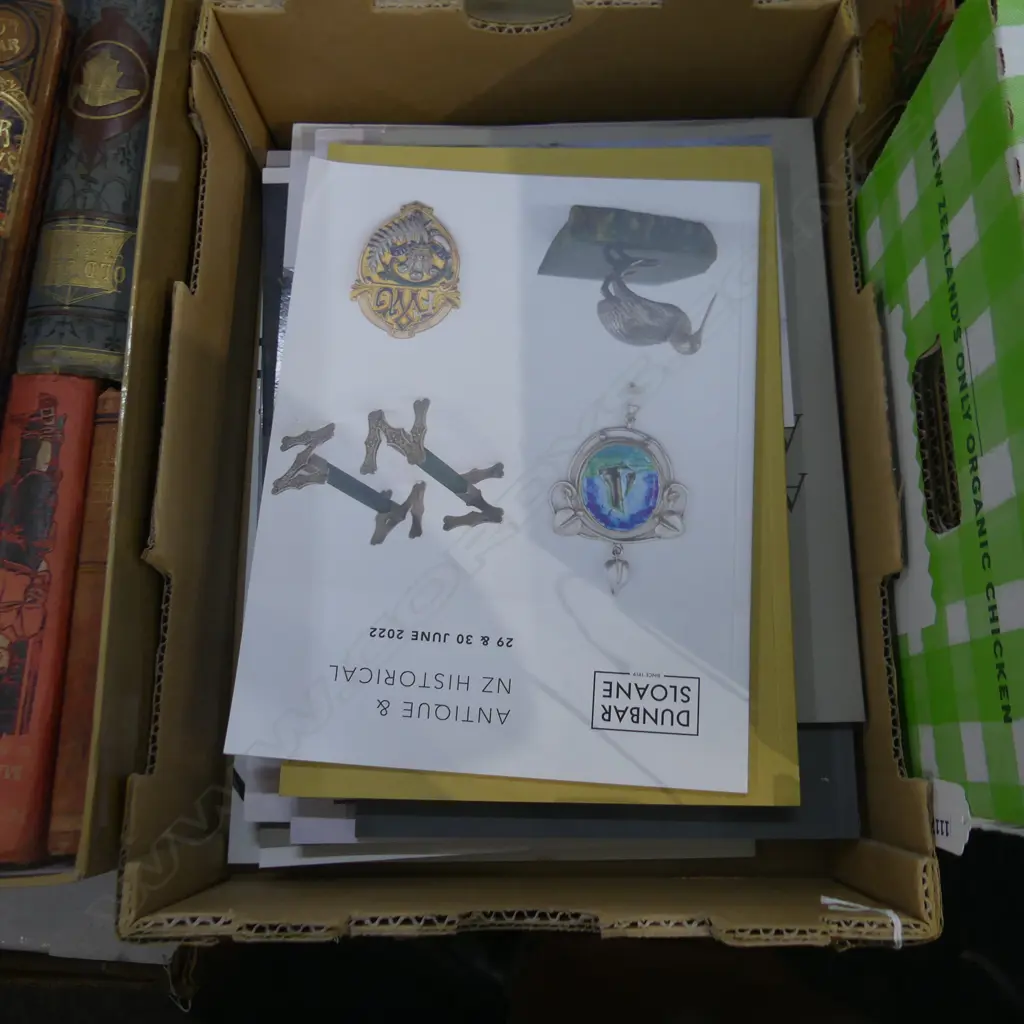 BOX ANTIQUES / ART / JEWELLERY COLLECTIONS AUCTION CATALOGUES INCL ART & OBJECT Image 1++