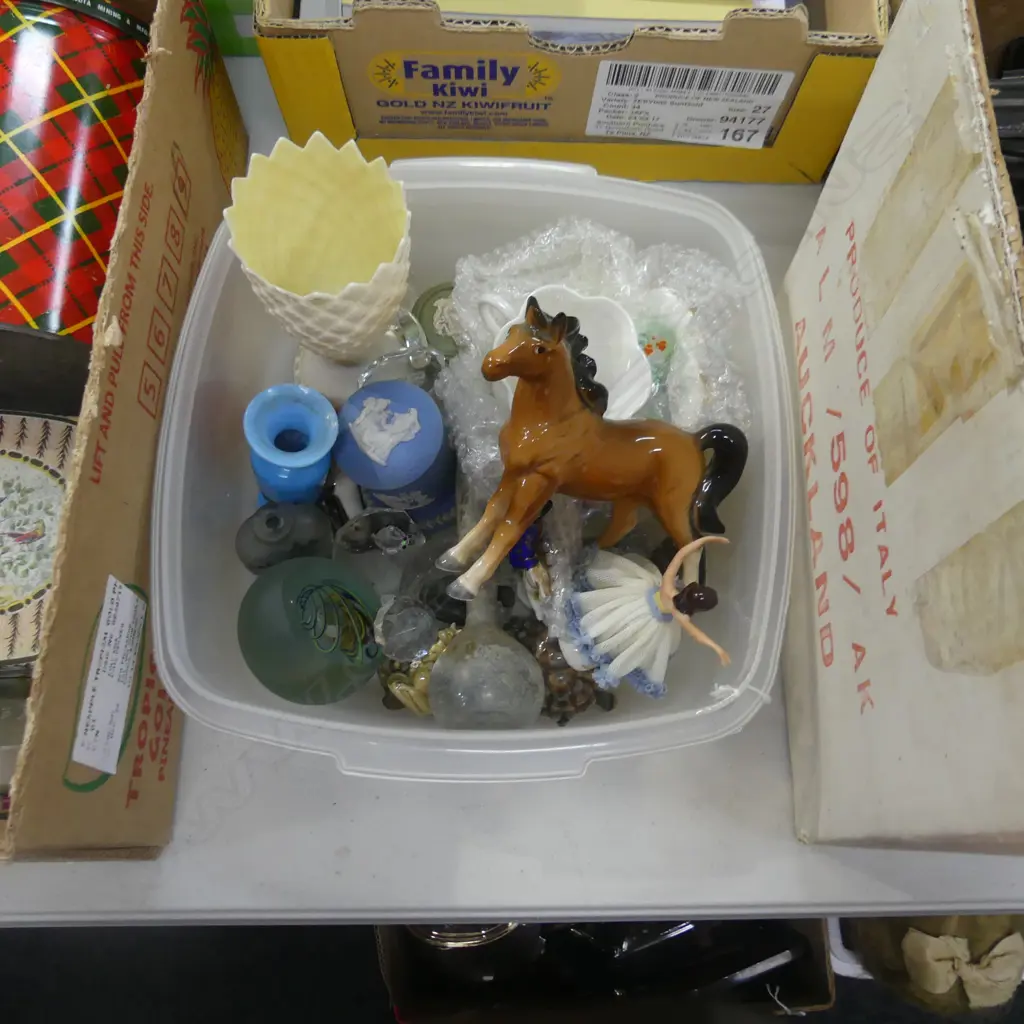 BOX LOT ASST. GOOD CHINA; TRINKETS ETC Image 1++