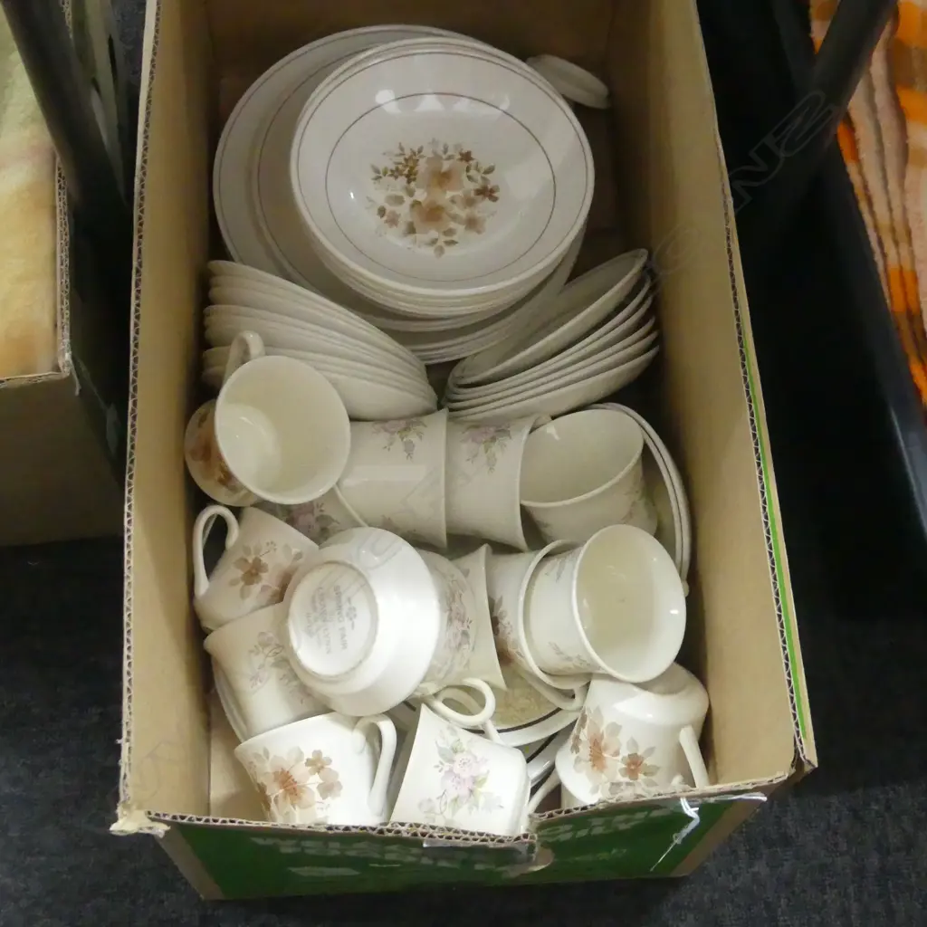 BOX LOT CROWN LYNN DINNERWARE AND PART TEASETS. ONE PATTERN " SPRING FAIR' OTHER TWO BROWN STRIPED & FLORAL ACCENTS. Image 1++