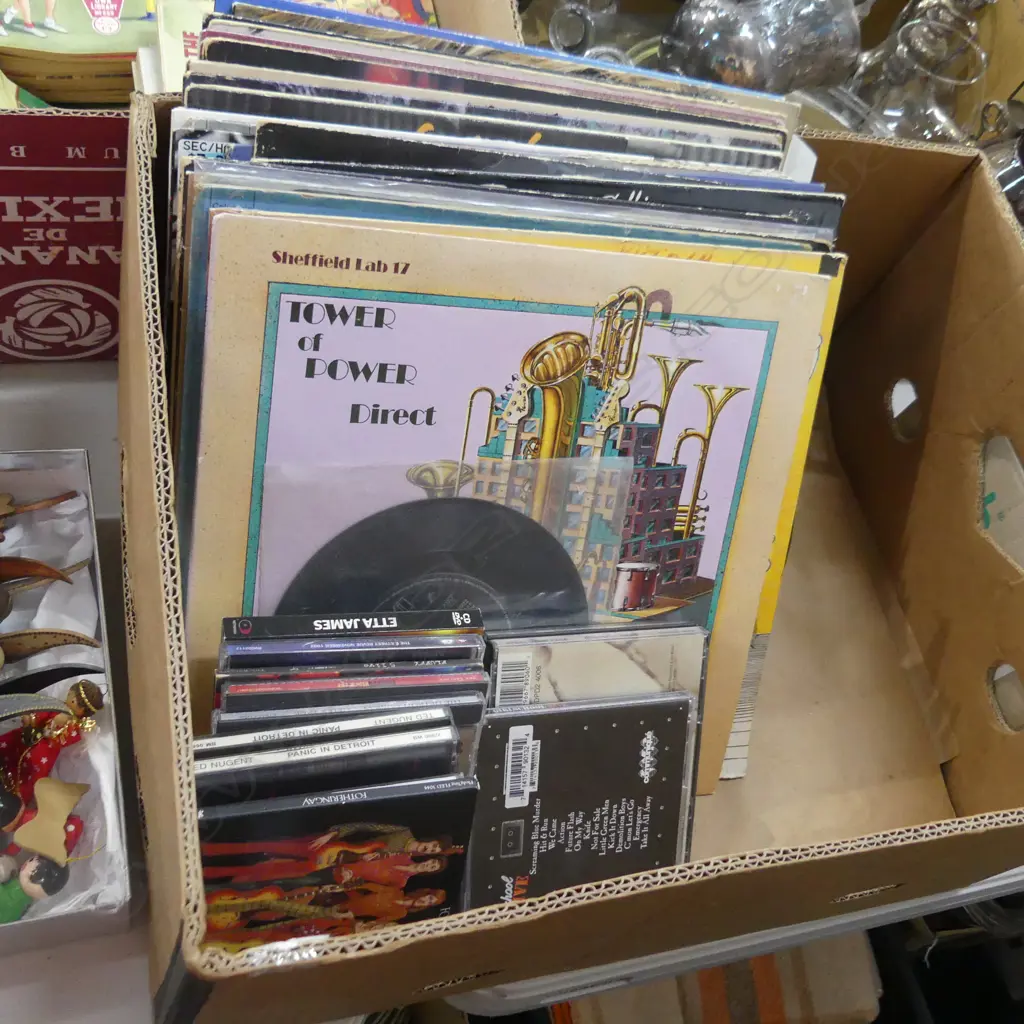 ASST ROCK RECORDS AND CDS APPROX 30 LPS Image 1++
