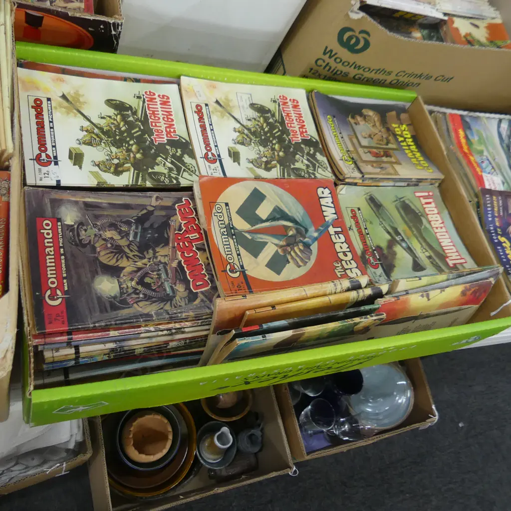 LG BOX ASST VINTAGE COMMANDO COMIC PICTURE BOOKS, APPROX 155 Image 1++