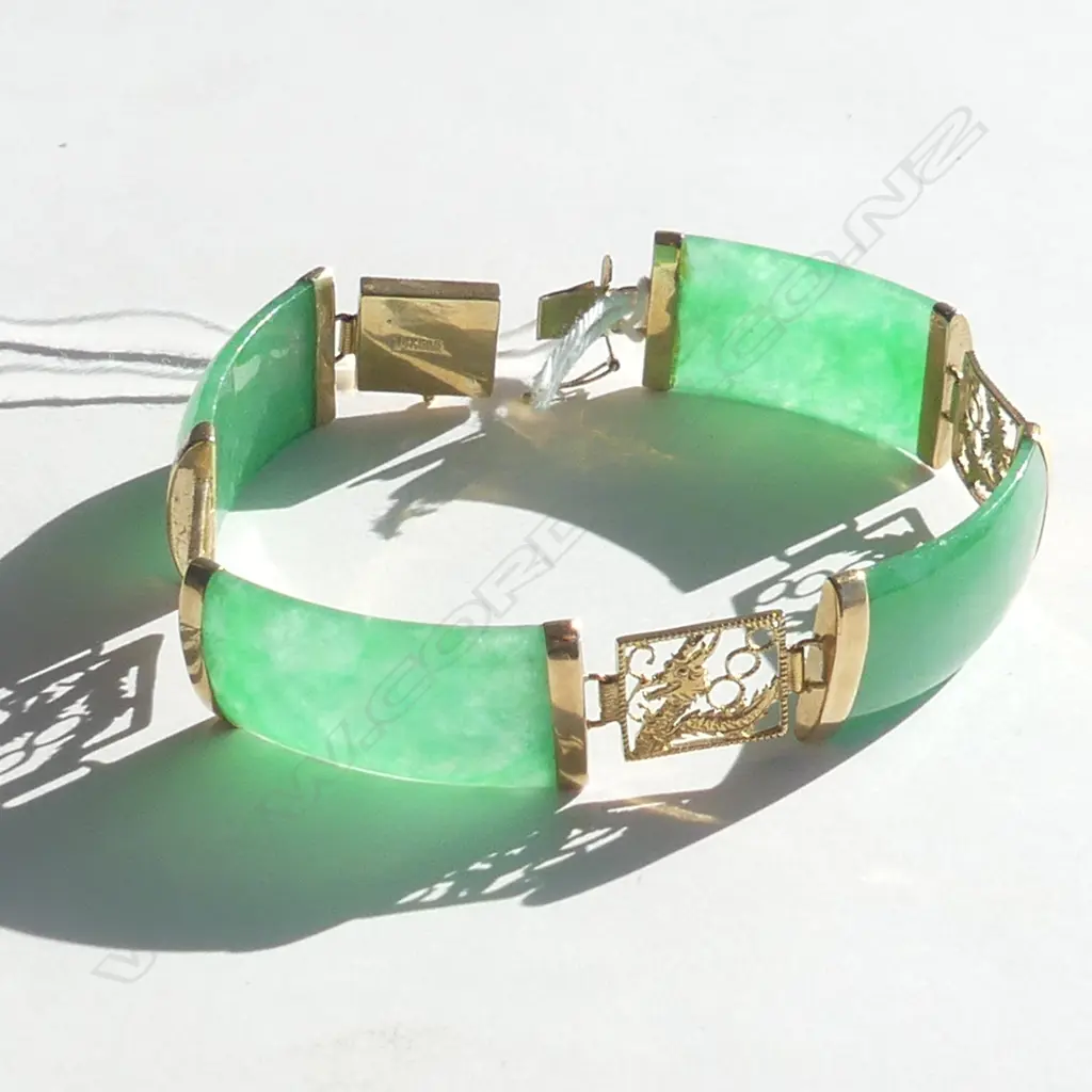 14CT GOLD AND JADE BRACELET  18. 5 CM LONG Image 1++