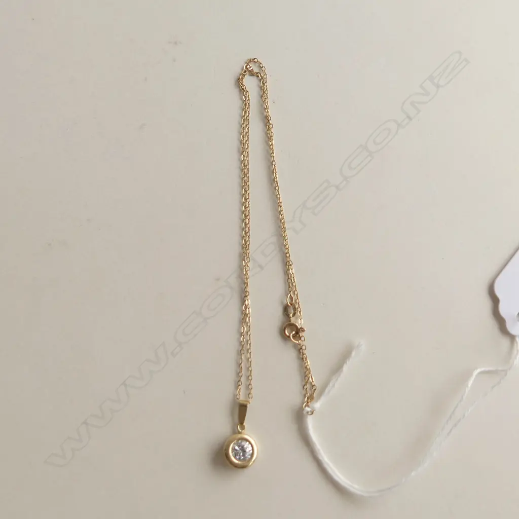 9CT YELLOW GOLD & SOLITAIRE CZ PENDANT & CHAIN 1.5GMS Image 1++