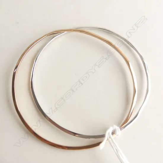 9CT TWIN BANGLE IN ROSE GOLD & WHITE GOLD 9.5GMS