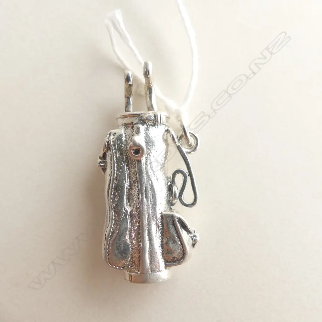 925 SILVER GOLF CLUB BAG & CLUBS PENDANT  Image 1++