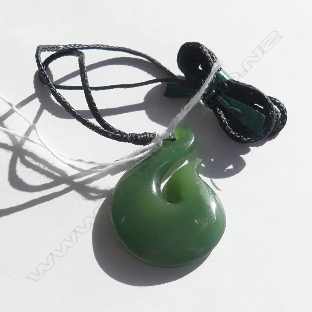 POUNAMU (GREENSTONE) FISH HOOK PENDANT (L 45MM) ON BLACK WAXED ADJUSTABLE CORD Image 1++