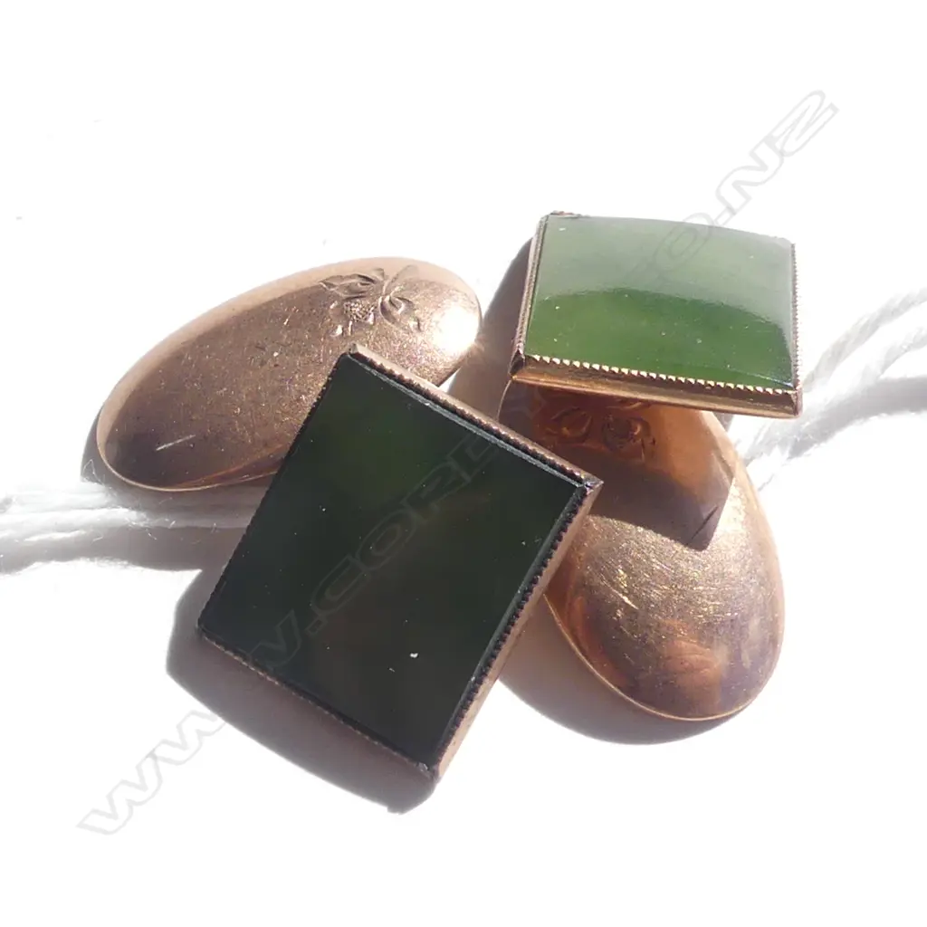 PR EARLY 20THC 9CT ROSE GOLD & POUNAMU CUFFLINKS (19817) Image 1++