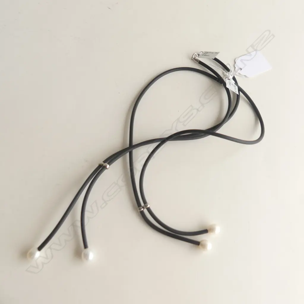 2 STG SILVER, PEARL & BLACK CORD NECKLACES 7.1GMS Image 1++