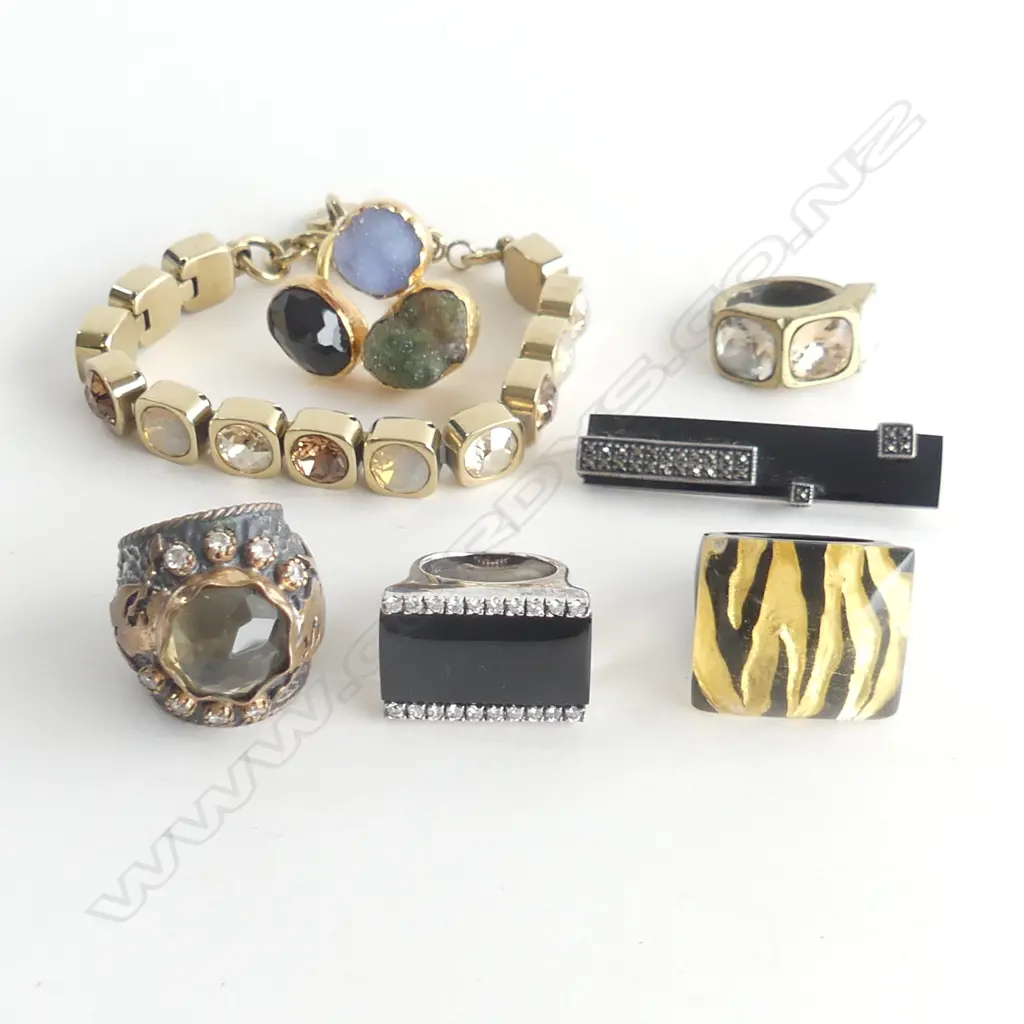 5 COSTUME COCKTAIL RINGS + DRYBERG KERN BRACELET & 925 STG BROOCH Image 1++