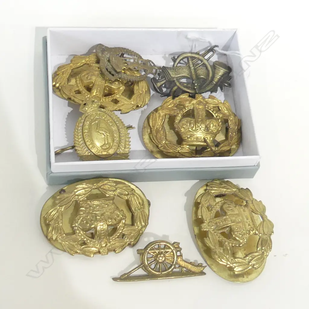 ASST. WWI BADGES ETC Image 1++
