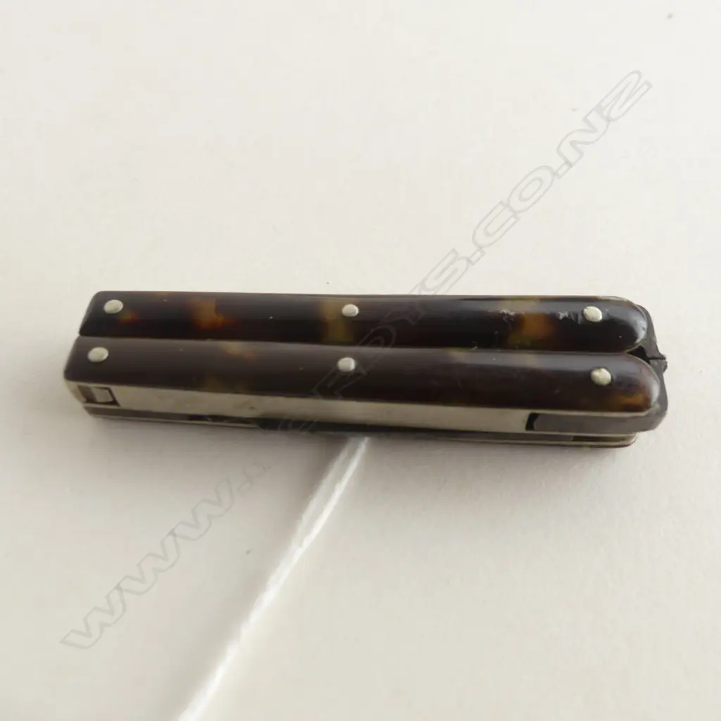ANTIQUE FOLDING COMBINATION SCISSORS & POCKET KNIFE TORTOISESHELL & STEEL Image 1++