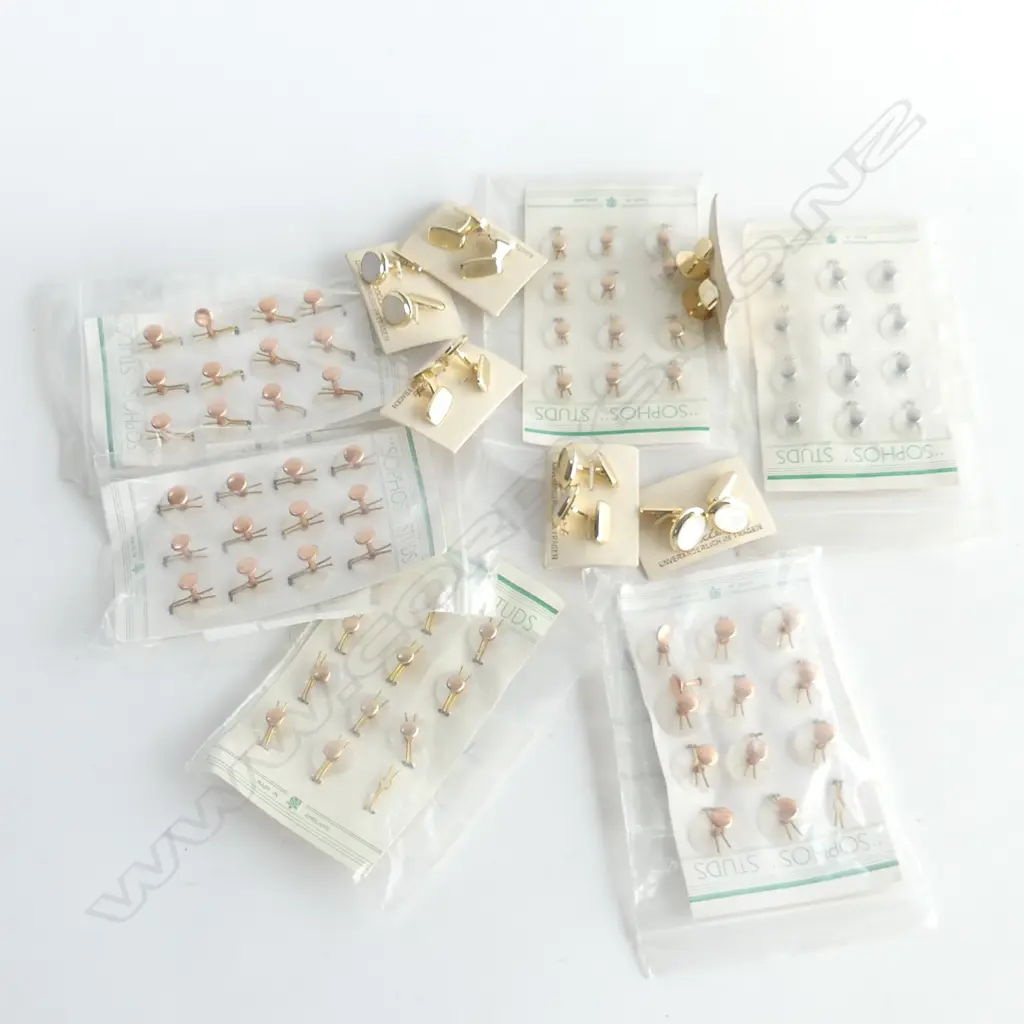 ASST. VINTAGE CUFFLINKS & BUTTONS Image 1++
