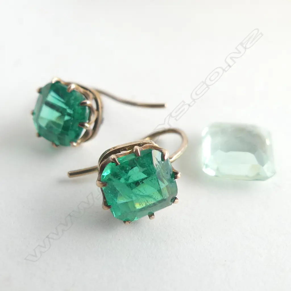 2.1 CT AQUAMARINE STONE + PR ANTIQUE 9CT & GREEN GLASS EARRINGS Image 1++