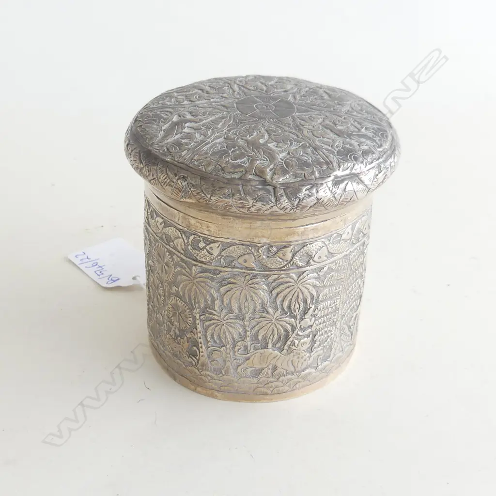 ORIENTAL SILVER LIDDED CONTAINER H.85mm 96 GRAMS (21003) Image 1++