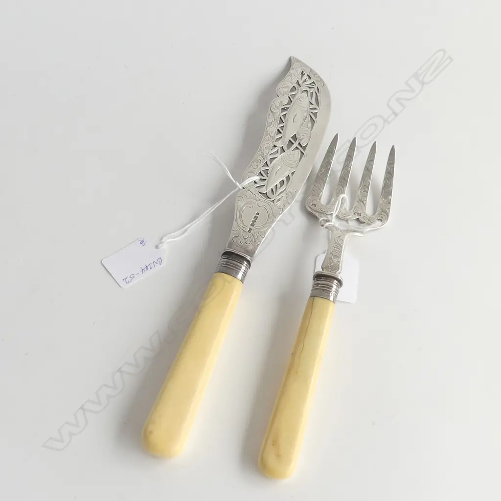 PR EARLY VICTORIAN SILVER & IVORY ENGRAVED FISH SERVERS SHEFF.1847 1 handle w hairline crack Image 1++