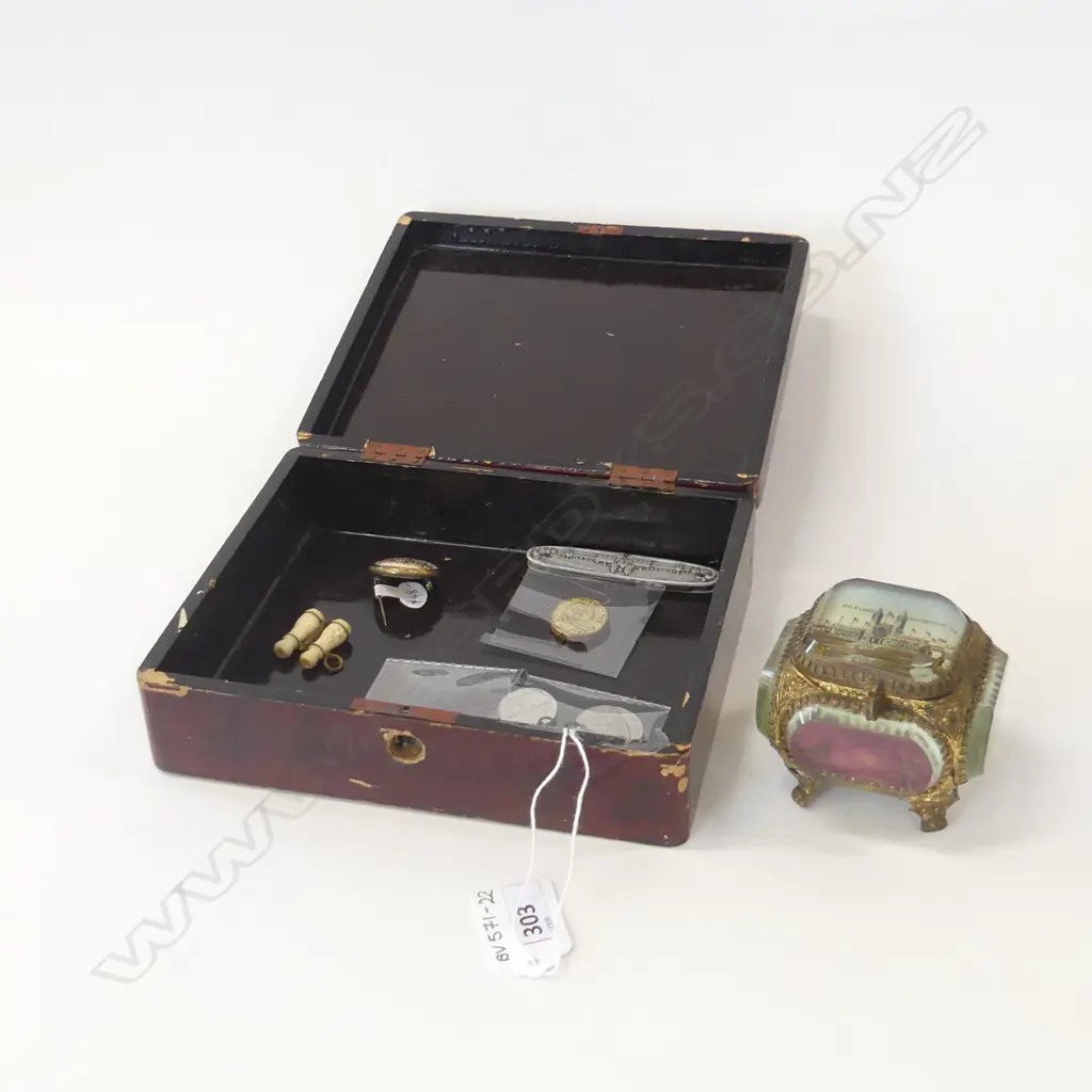 VINTAGE ENAMEL AUCKLAND EXHIBITION 1913-14 LIDDED BOX + CONTENTS  A/F Image 1++