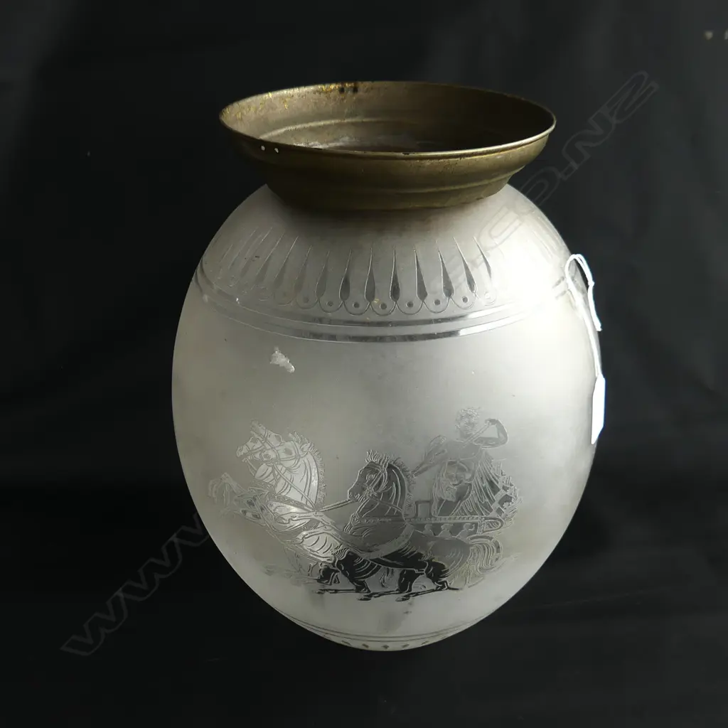 LGE FROSTED GLASS VINTAGE LIGHT FITTING etched w gladiator on chariot w gallery Image 1++