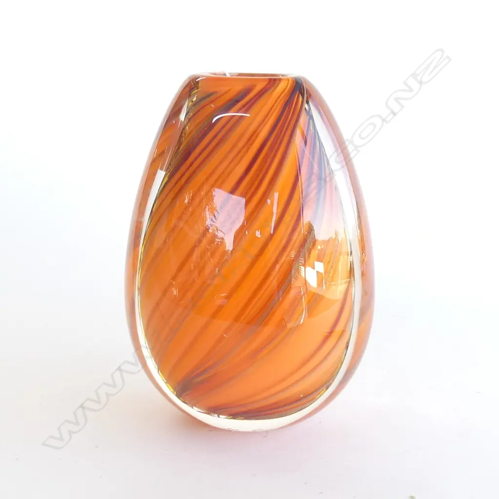LYNDEN OVER ORANGE & CLEAR SWIRLS OVOID VASE engraved signature 2007 H.230mm. Image 1++