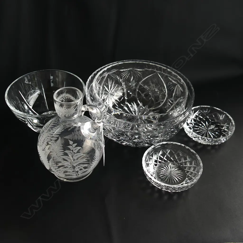 5 CRYSTAL BOWLS + FERN ETCHED BOTTLE Image 1++