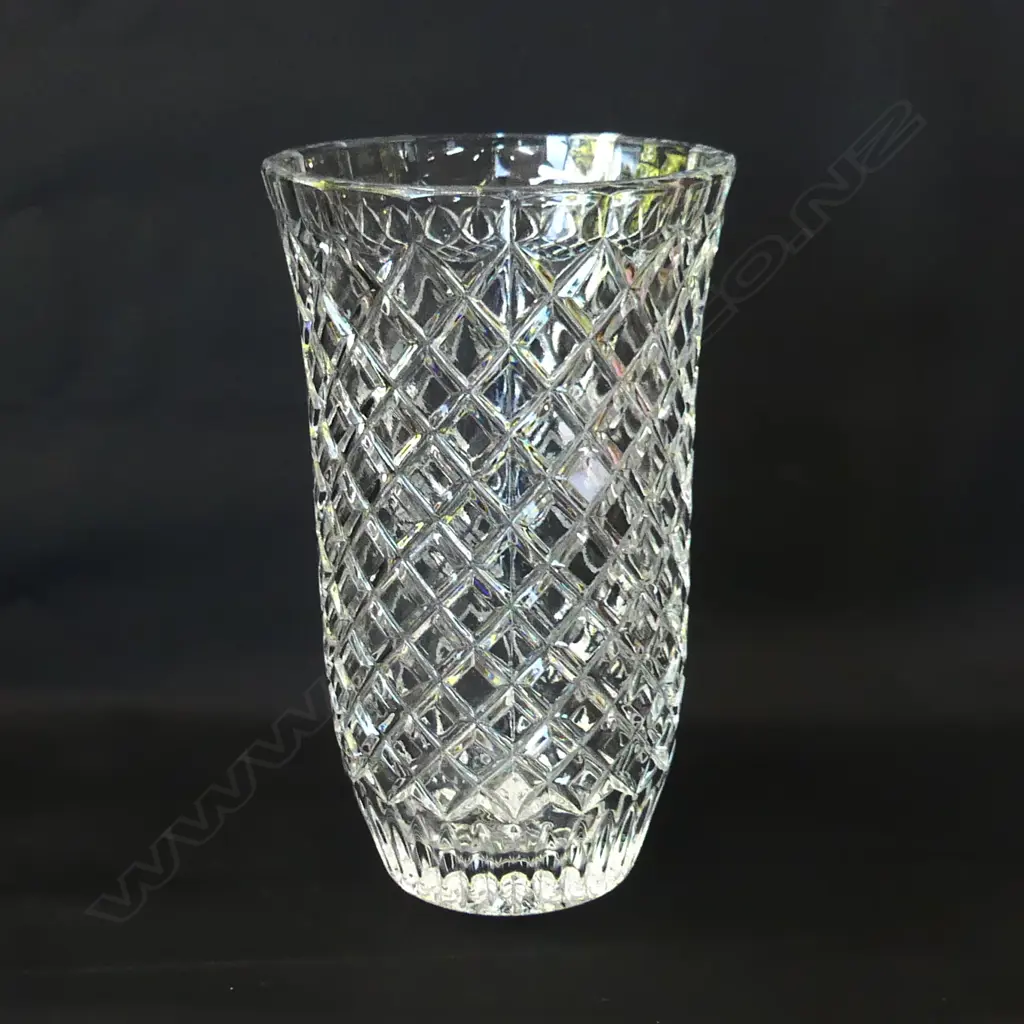 CUT CRYSTAL VASE, H. 210MM Image 1++