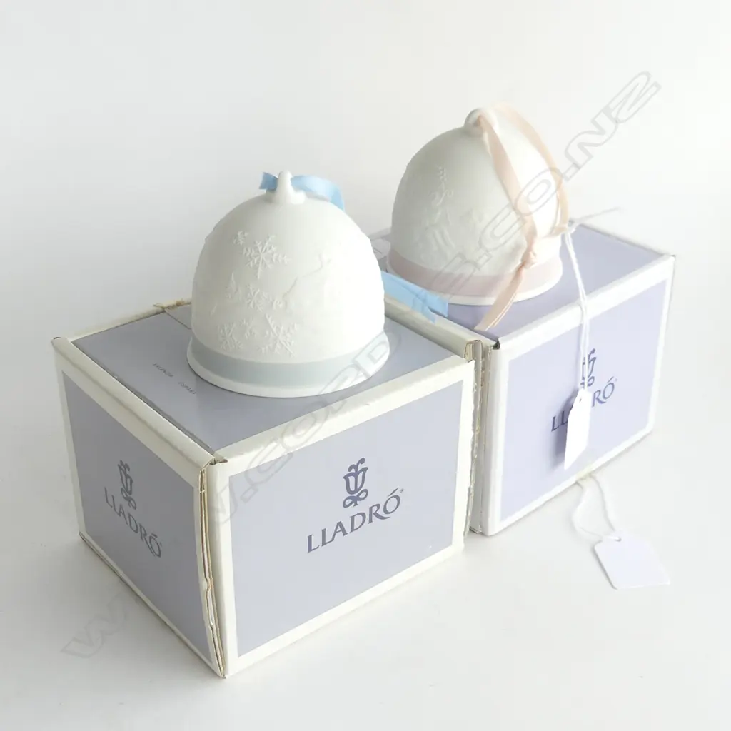  2 LLADRO BELLS; WINTER & FALL (both boxed) Image 1++