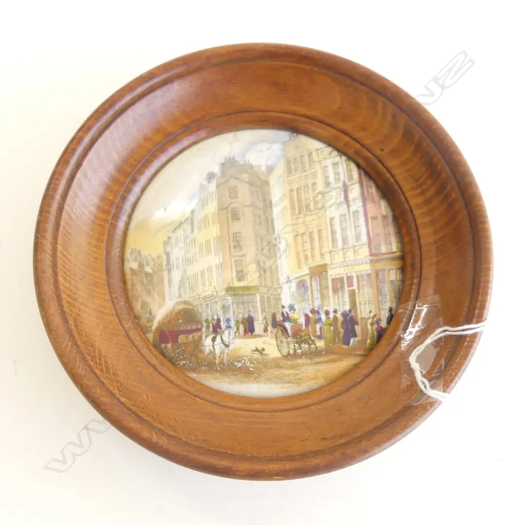 FRAMED VICTORIAN PRATT WARE POT LID, HORSE & CART CITY SCENE, DIA 155MM Image 1++