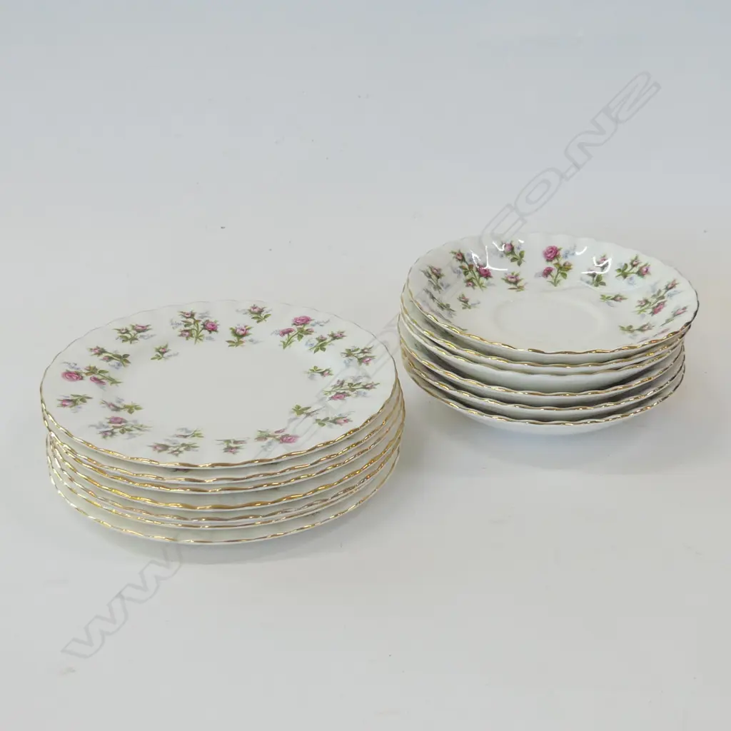 ROYAL ALBERT WINSOME PLATES AND SAUCERS X 13PCE Image 1++