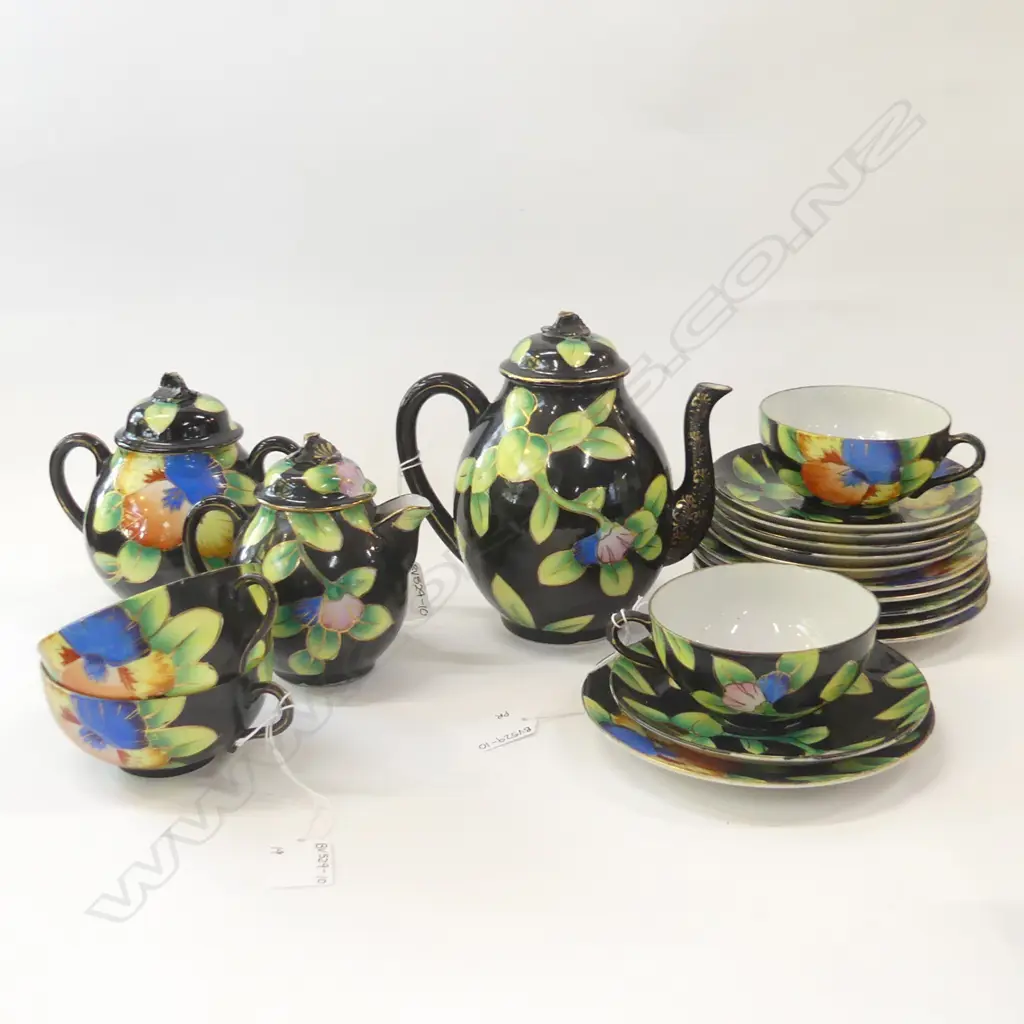 ASST COLOURFUL TEASET, INCL TEAPOT + 2 SPARE PLATES & SAUCERS Image 1++