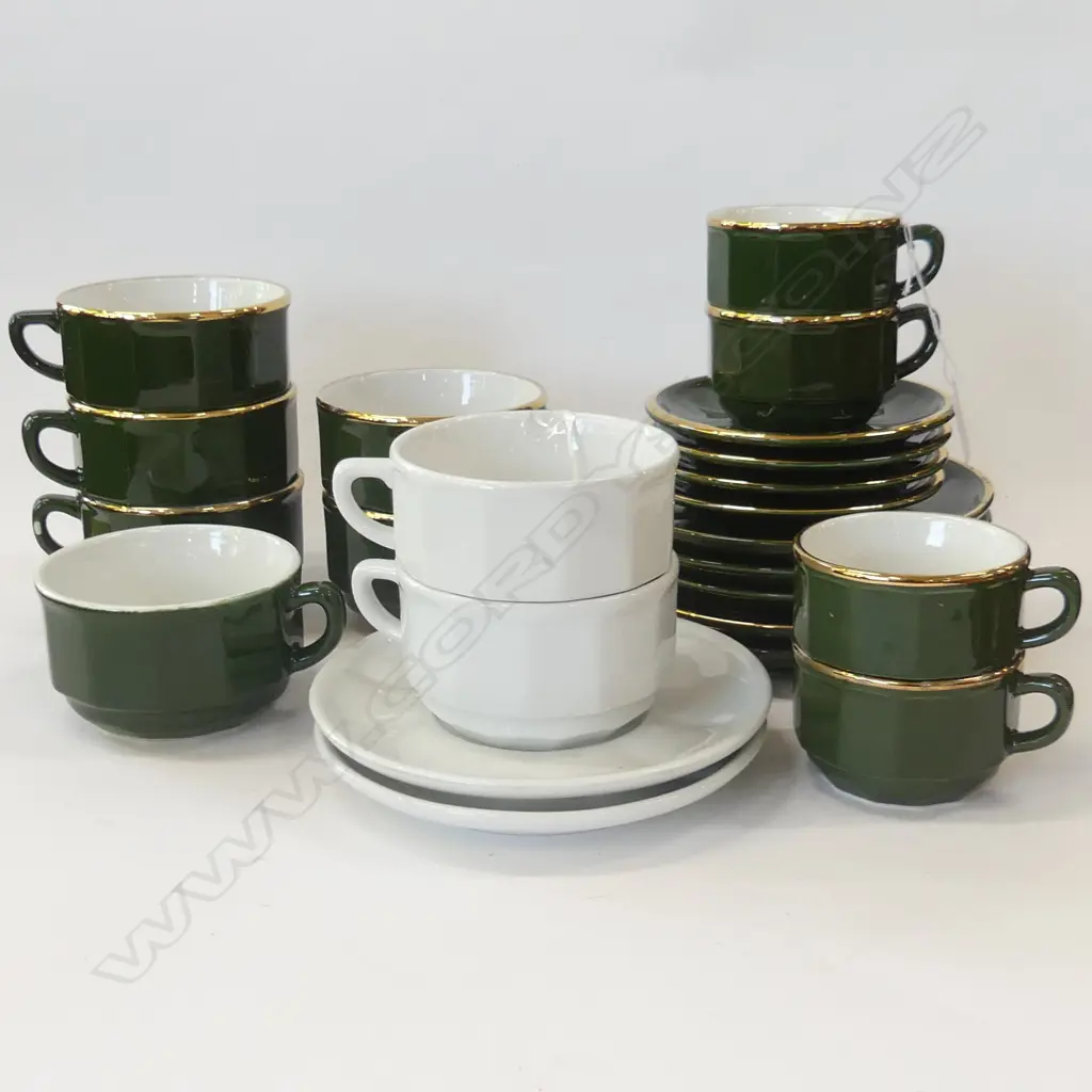 FRENCH APELCO COFFEE SERVICE INCL 2 X WHITE COFFEE + SAUCER 5X GREEN WITH GOLD RIM FOR CAPPACHINO 4 X DEMITASSE  Image 1++