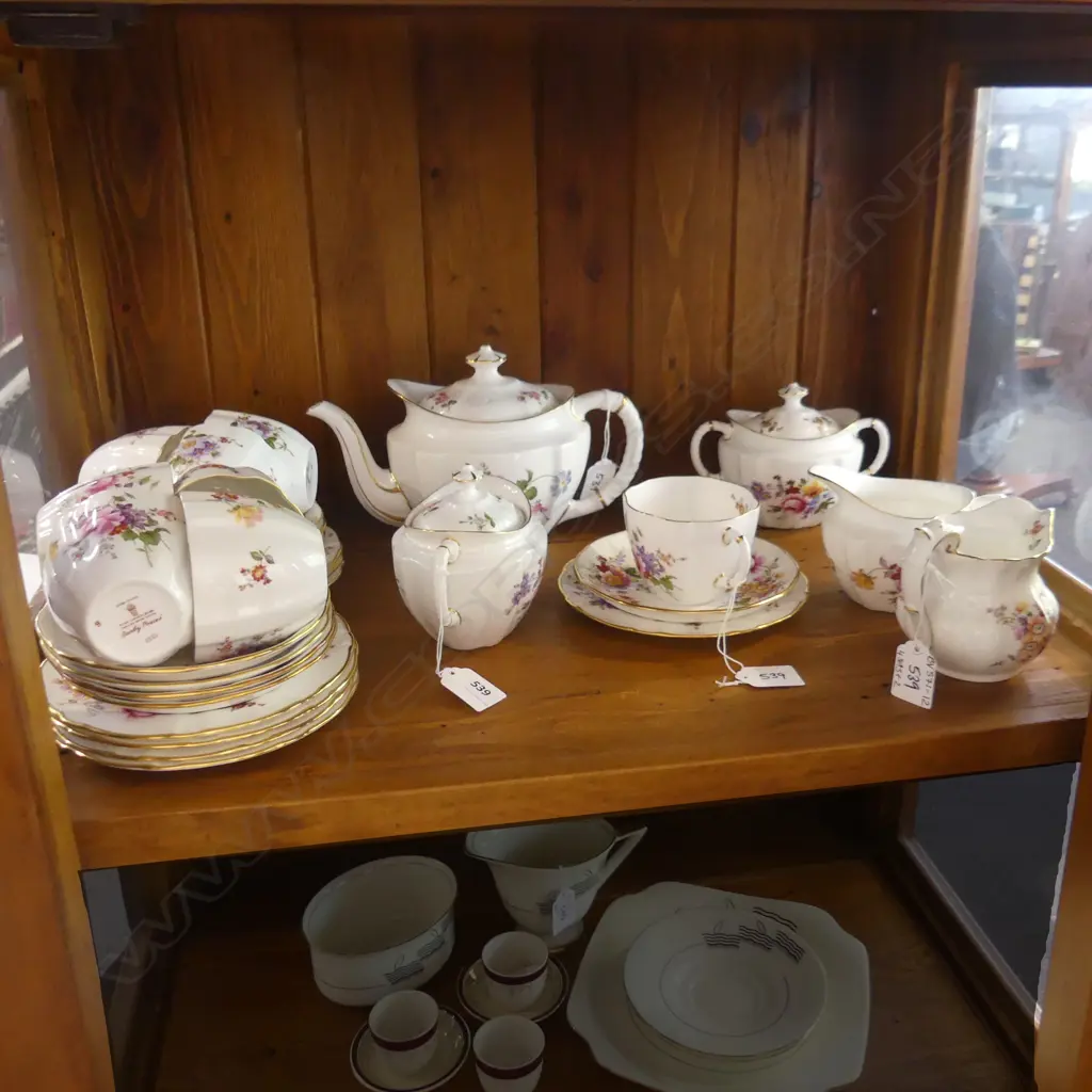 ROYAL CROWN DERBY, DERBY POSIES TEA SET; 4 TRIOS, LIDDED SUGAR BOWL & JUG Image 1++