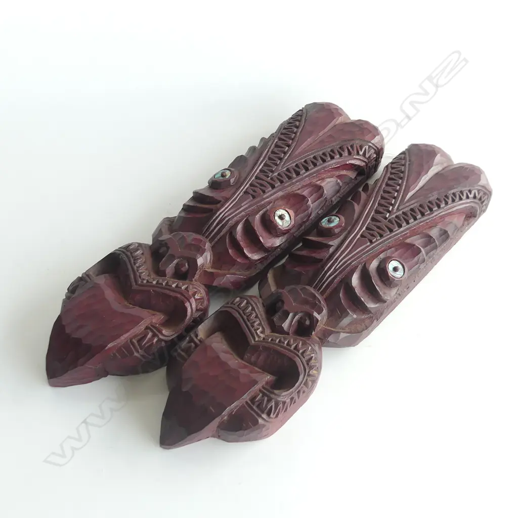 PR CARVED WOODEN MAORI TIKI FACES L.395mm (AK21102) Image 1++