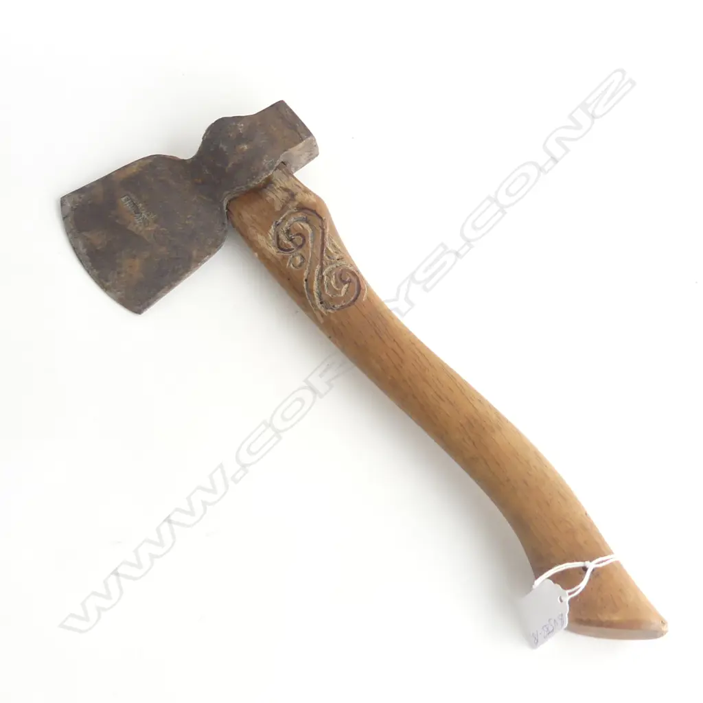 MAORI CARVED TOMAHAWK HATCHET (PATITI) L.400mm Image 1++