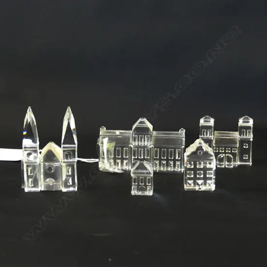 4 SWAROVSKI CRYSTAL BUILDINGS INCL CATHEDRAL (H. 60MM)  - ALL IN ORIGINAL BOXES
