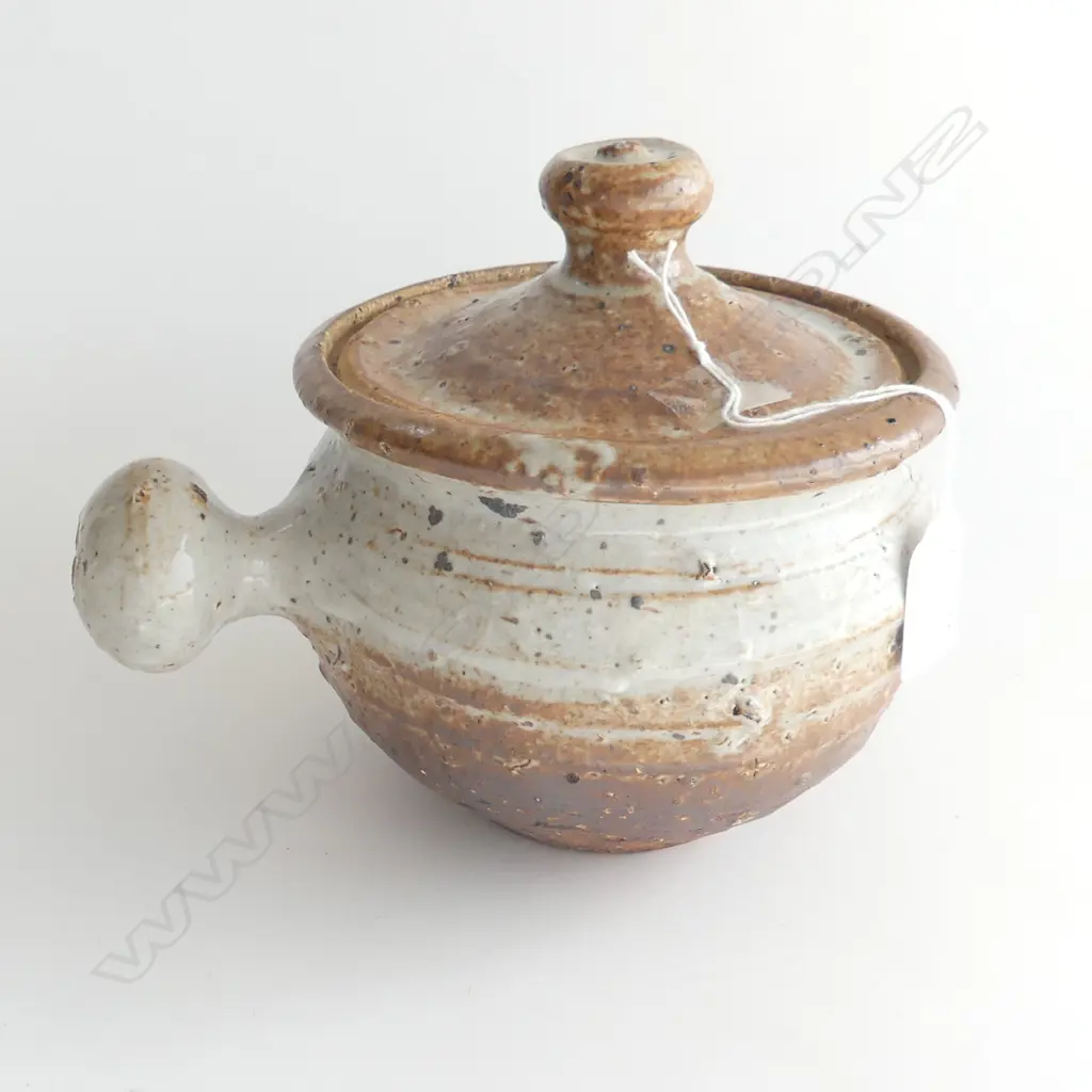 ANDREW VAN DER PUTTEN SHINO GLAZE SMALL CASSEROLE  H160MM  AK20880 Image 1++