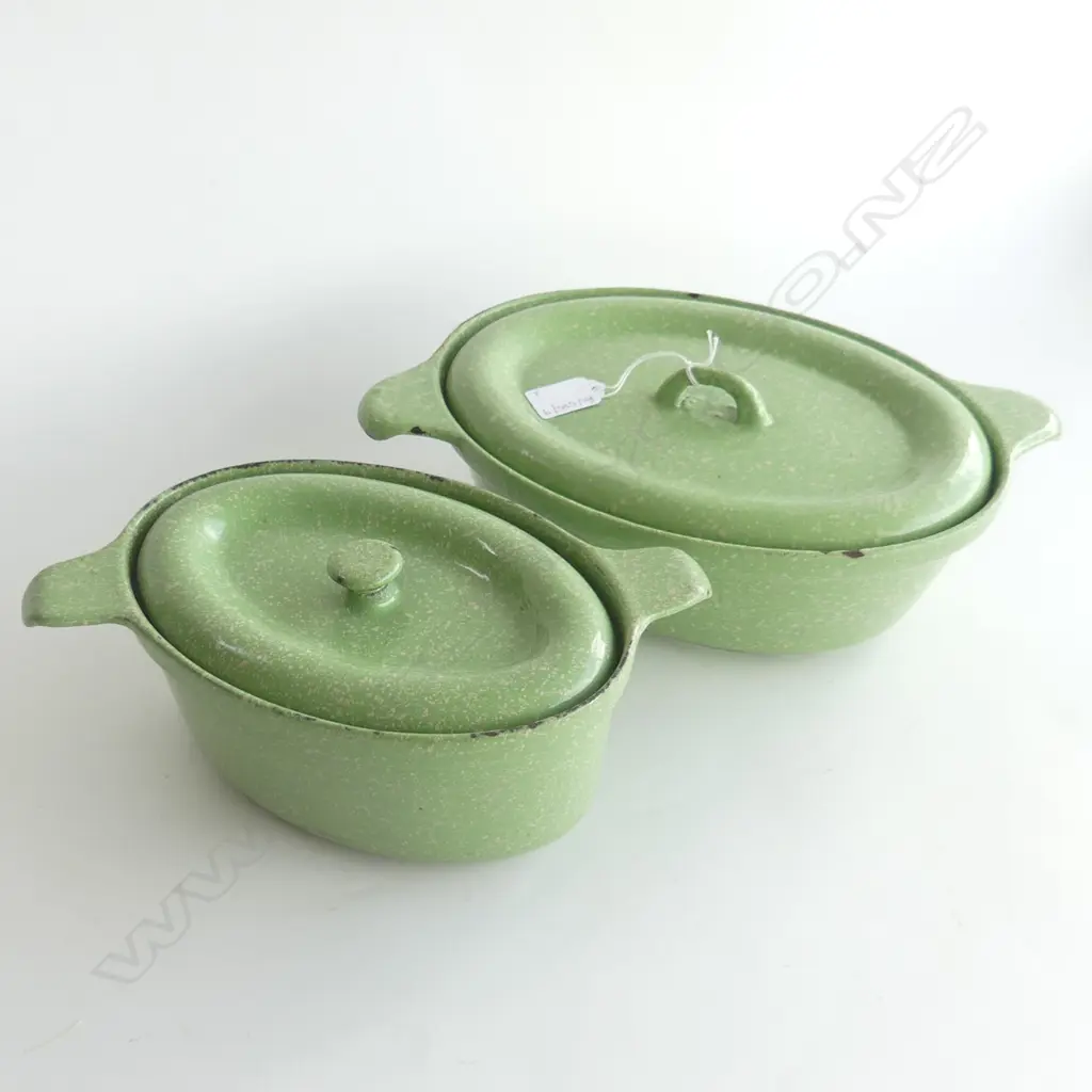 2 VINTAGE GREEN ENAMELED CAST IRON RADAWARE OVAL LIDDED CASEROLES L.300mm Image 1++