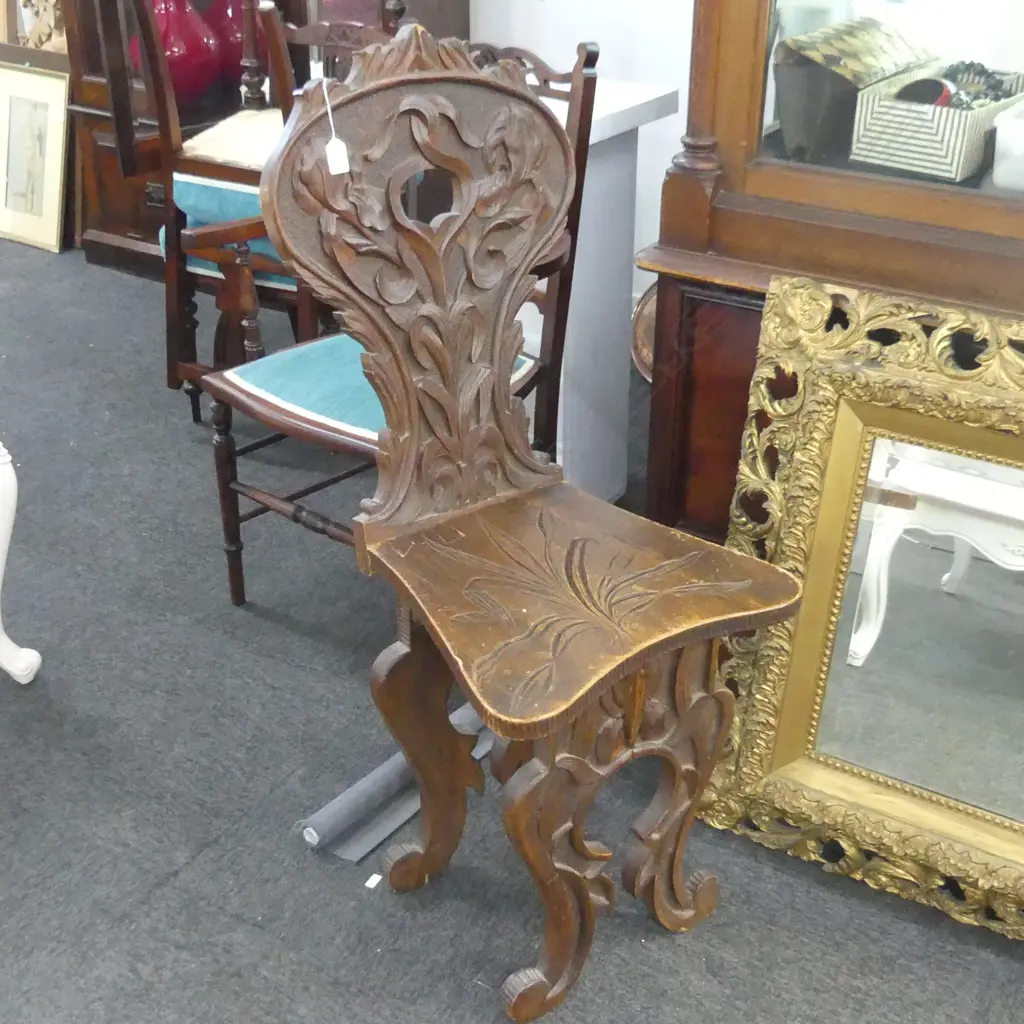 VINTAGE CARVED OAK CHAIR 44CMX42CMX110CM Image 1++