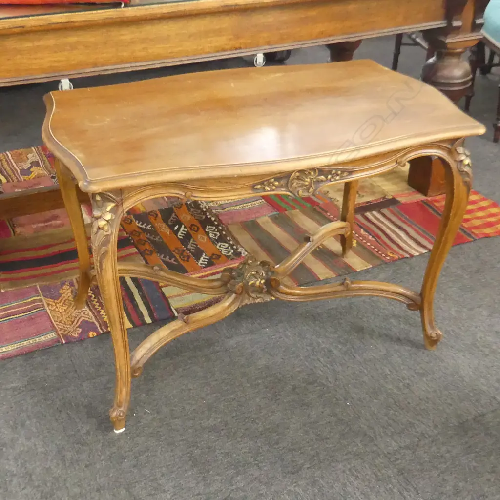 VINTAGE WOODEN OCCASIONAL TABLE W CARVED LEGS & STRETCHERS  920 X 590MM SOME MARKS TO TOP Image 1++