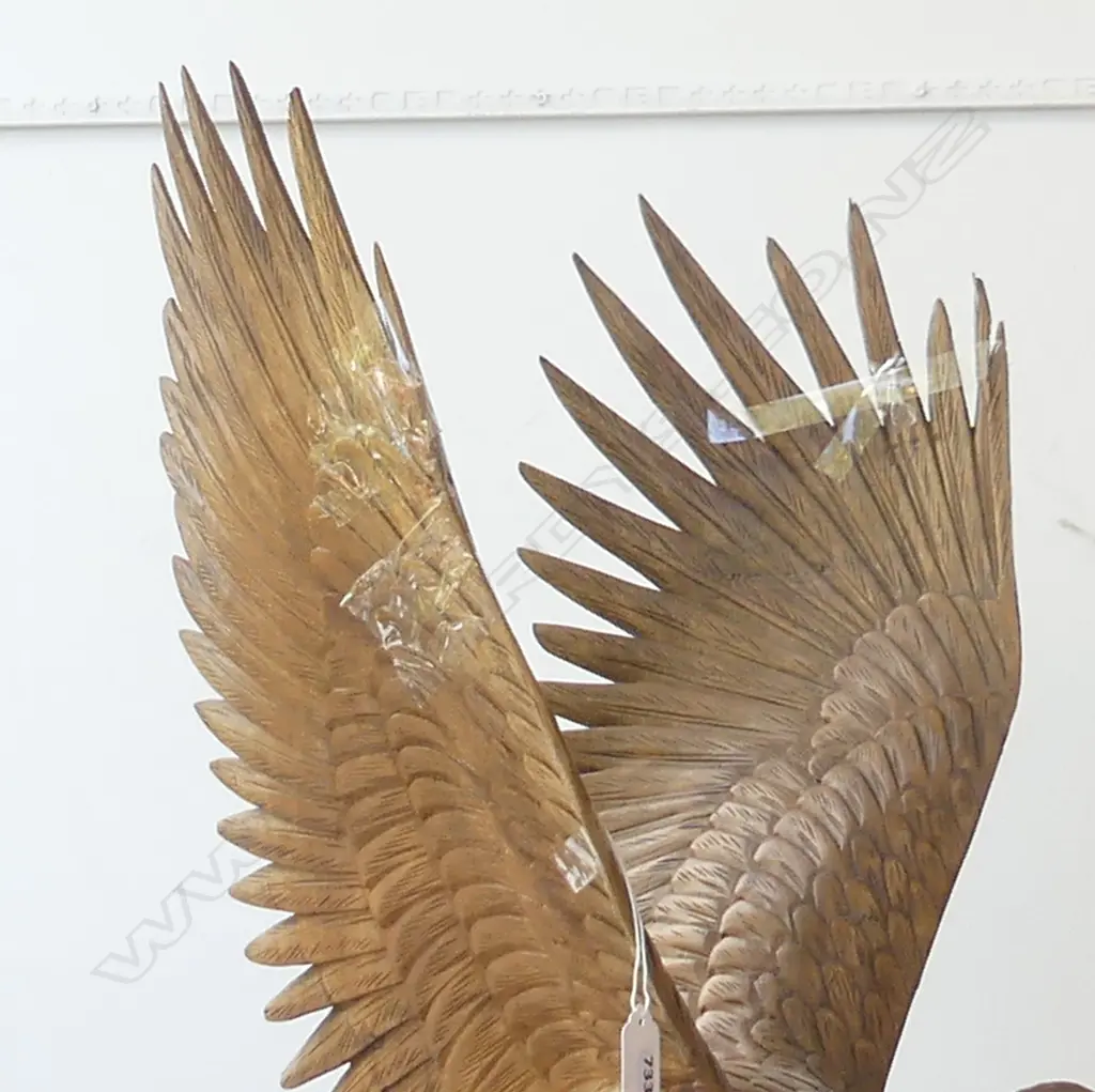 LG CARVED WOODEN EAGLE SCULPTURE H. 1000MM (REPAIRS NEEDED TO WINGS OF LARGE EAGLE) Image 1++