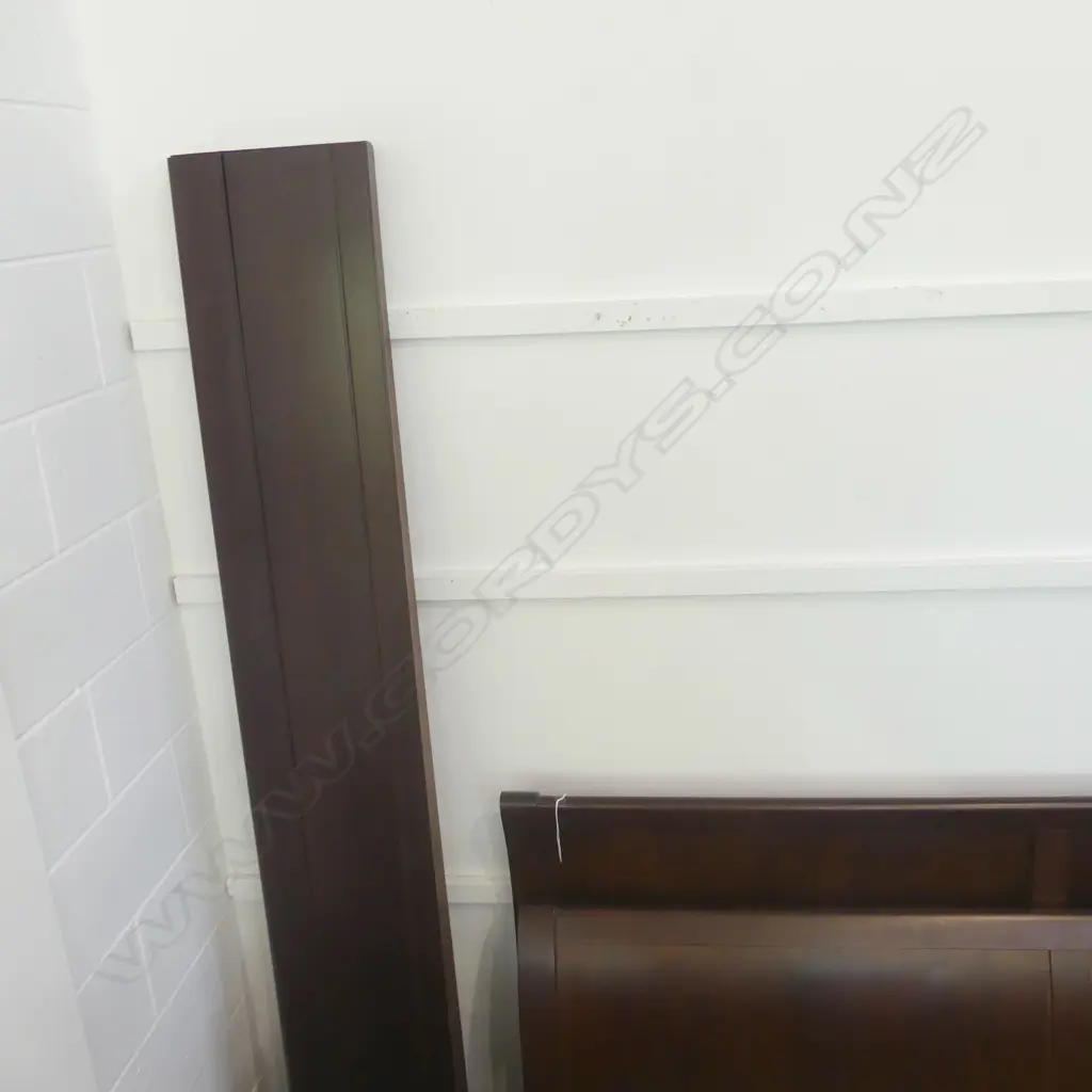 ROSE AND HEATHER TRENAIL SLEIGH BED W.1800mm Image 1++