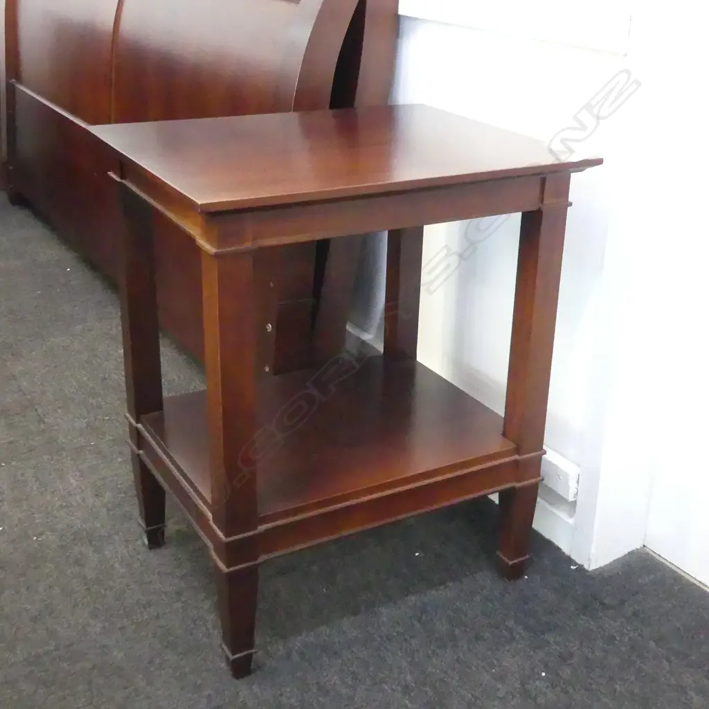 ROSE AND HEATHER TRENAIL SMALL SIDE TABLE Image 1++