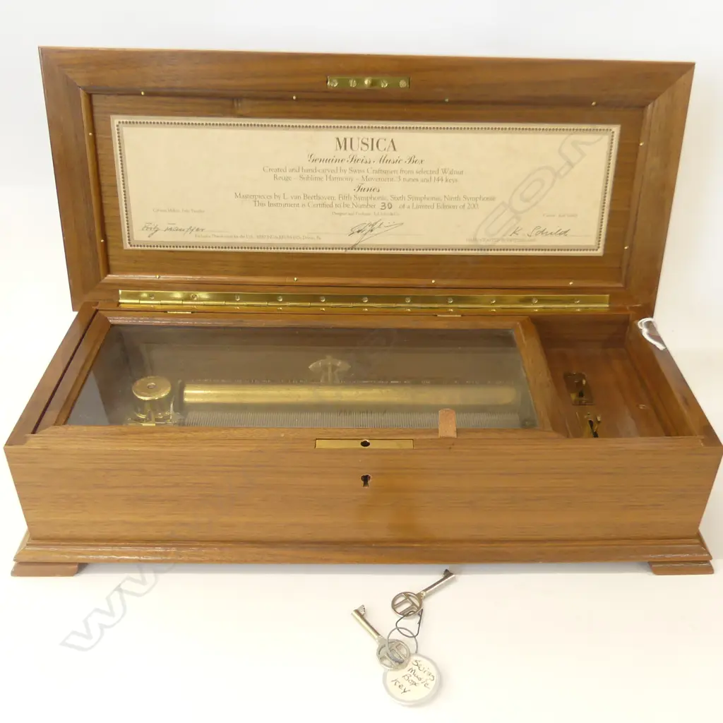 CARVED WOODEN SWISS MUSIC BOX 420 X 185MM Image 1++