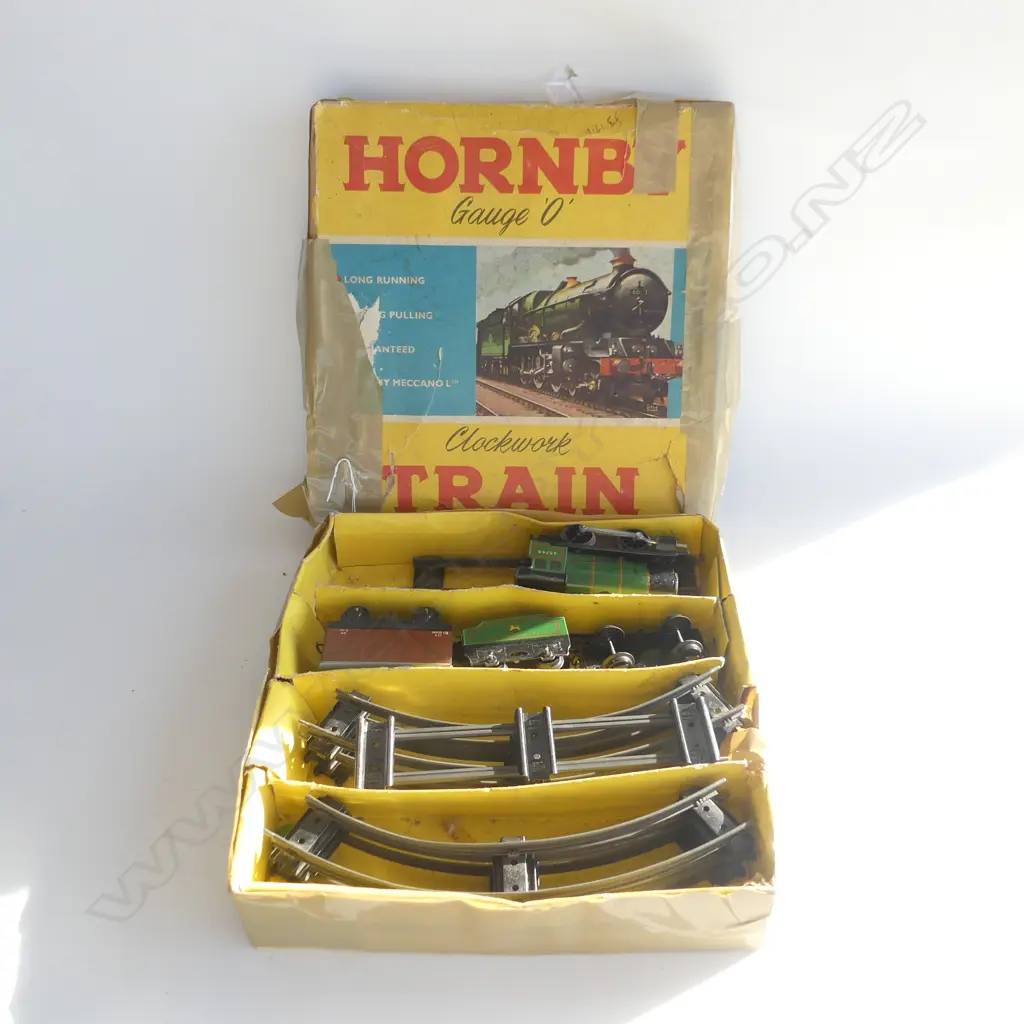 	HORNBY GAUGE 'O' CLOCKWORK TRAIN SET No. 30 GOODS SET. tape to box Image 1++