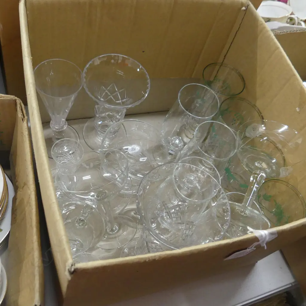 ASST CRYSTAL GLASSES, VASES ETC.. Image 1++