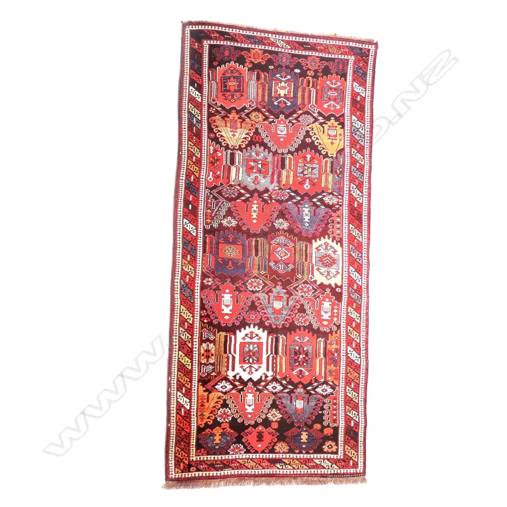 A Shemakha, Shirvan rug, circa 1900. 290 x 128cm Image 1++