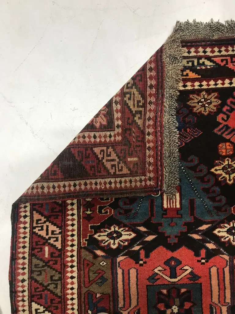 A Shemakha, Shirvan rug, circa 1900. 290 x 128cm Image 1++