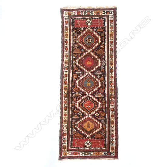 An Arjiman, Shirvan runner. Dated 1907, 309 x 119cm