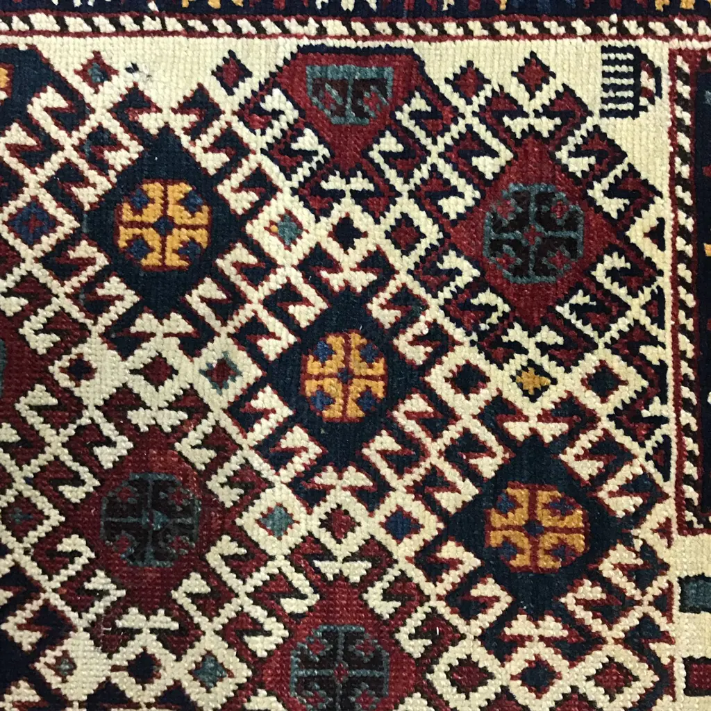 A Mihrabi Chukhanly, Shirvan prayer rug. Circa 1900. 173 x 105cm. Image 1++